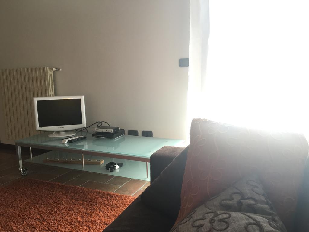 Bilocale Salice Terme Apartment ภายนอก รูปภาพ