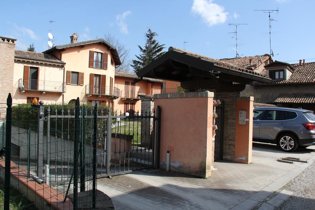 Bilocale Salice Terme Apartment ภายนอก รูปภาพ