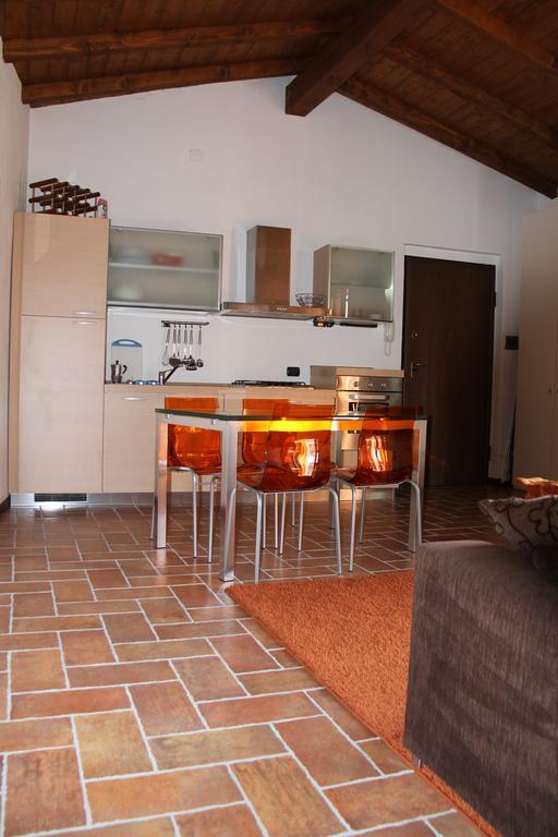 Bilocale Salice Terme Apartment ภายนอก รูปภาพ
